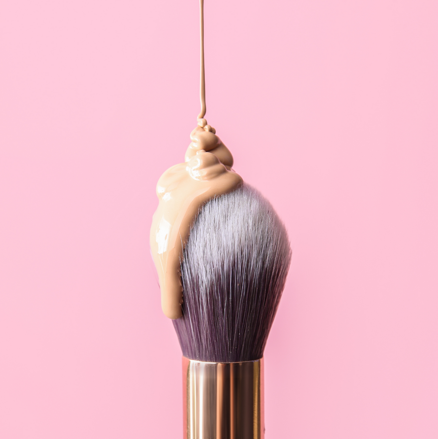 4-in-1 Bionic Temperature Change Liquid Foundation